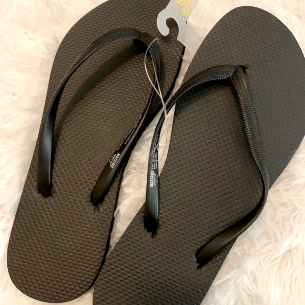 MOSSIMO : MOSSIMO Bundle of 2 Pairs Black Flip Flops, Summer Essential!